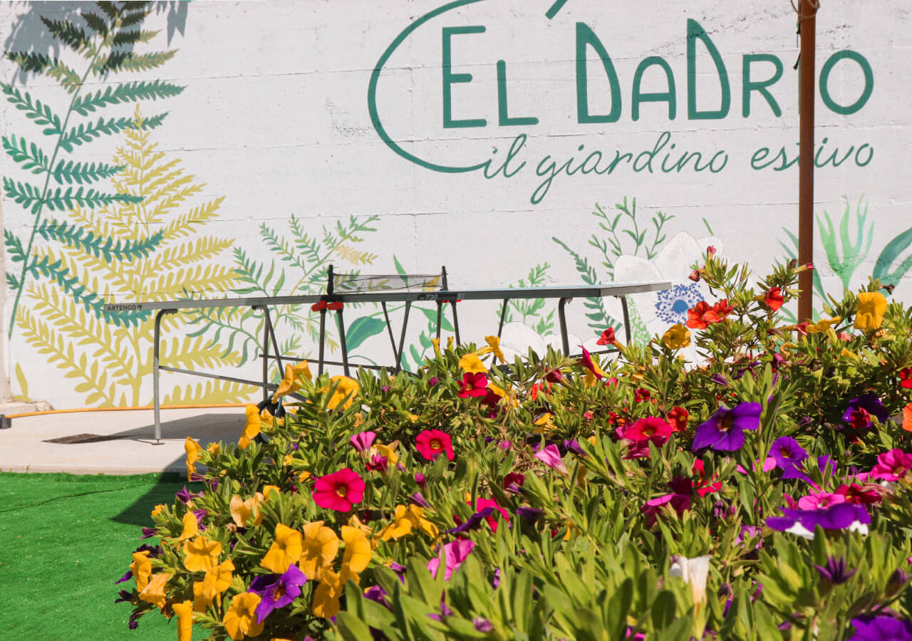 Giardino del bar El Dadrio